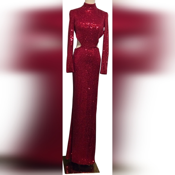 NWT~Stunning LaFemme Fashion Red Sequin Backless Formal Dress - Picture 3 of 16